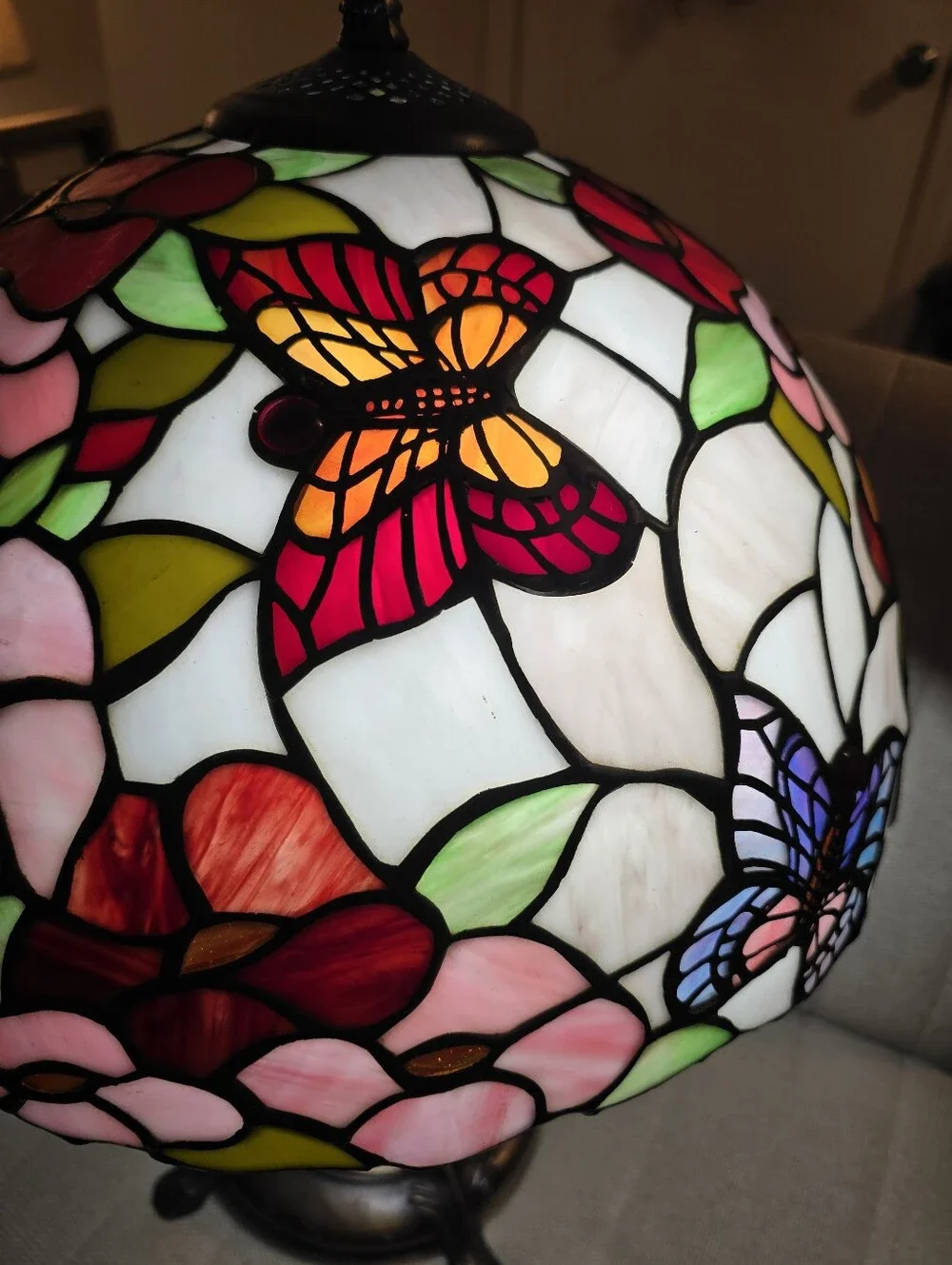 Dale Tiffany Butterfly Stained Glass Bronze Table Lamp